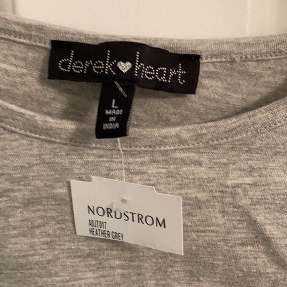 Derek Heart Ruched Top - Picture 3 of 3